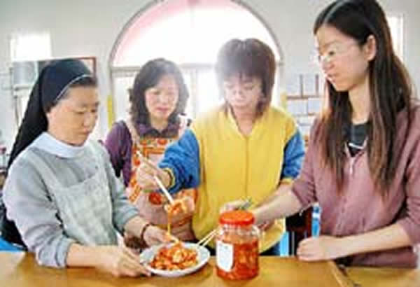 03 spicy nuns selling kimchi cover nursing home